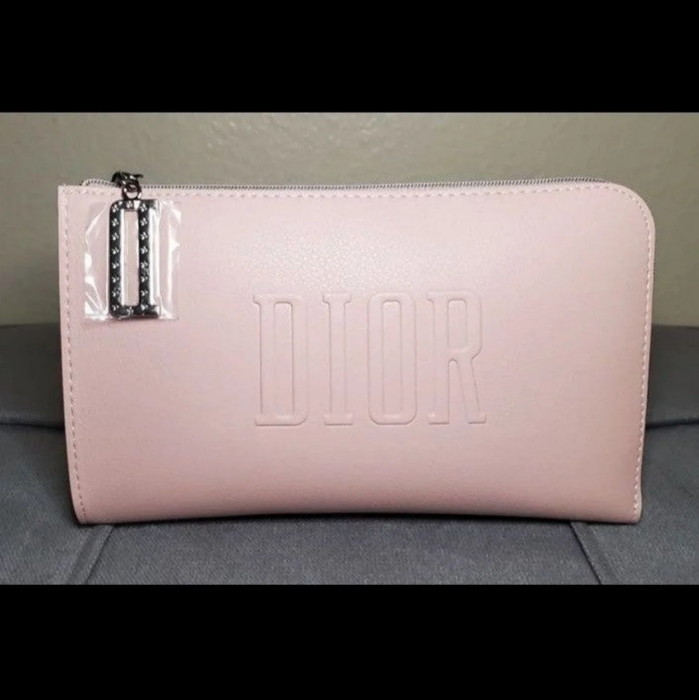 🆕Dior Cosmetics pouch turned into a wristlet